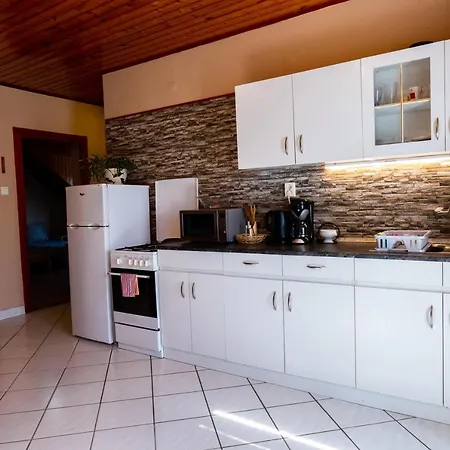 Appartement Tenisz