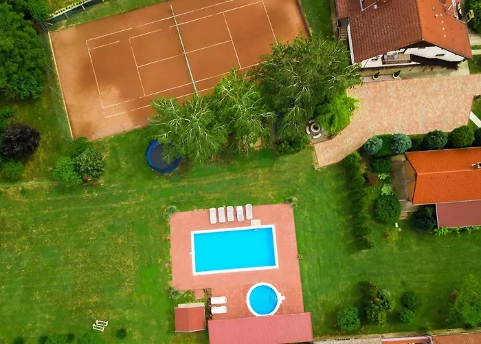 Tenisz Vendeghaz Διαμέρισμα